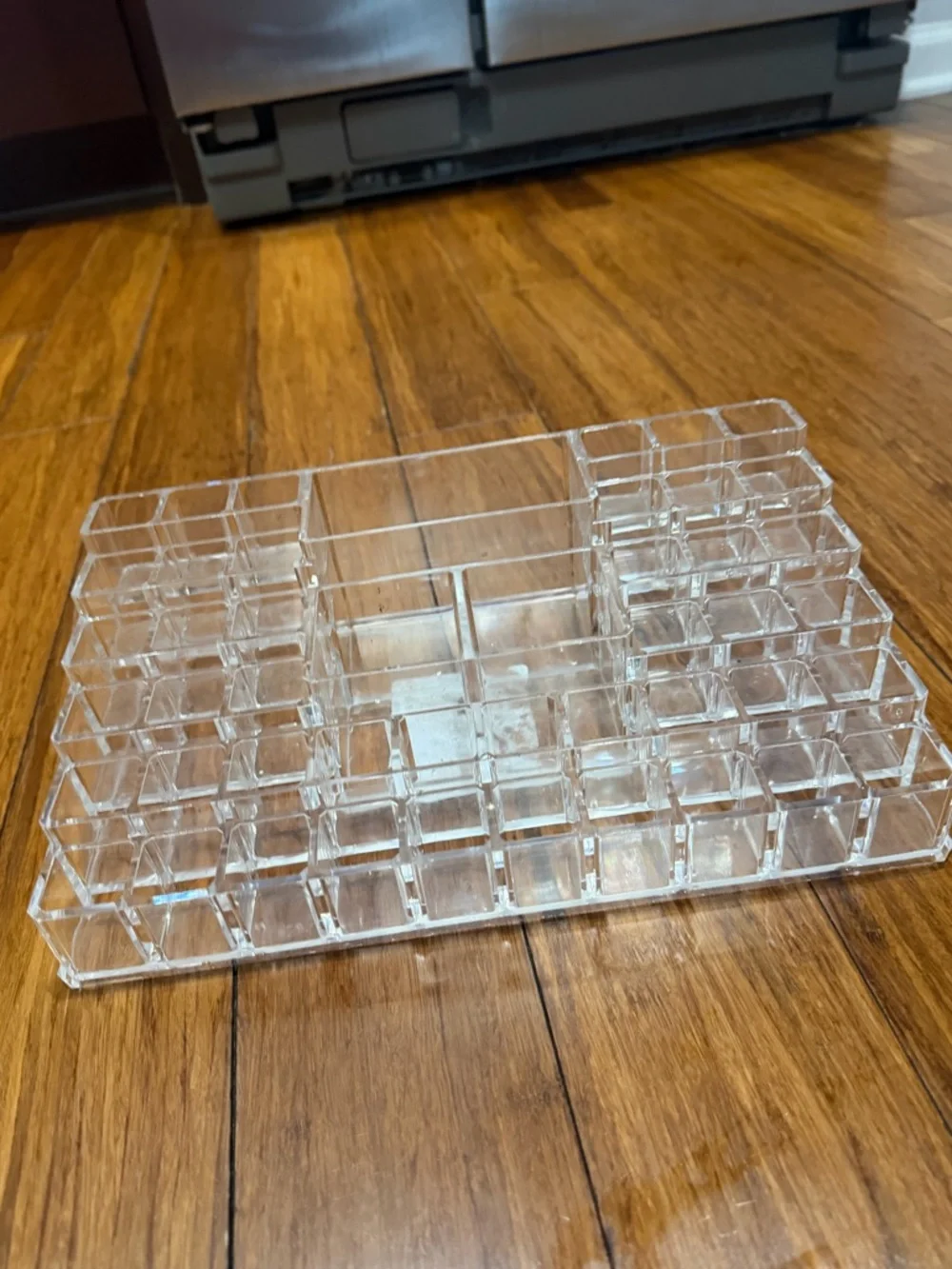 Clear Acrylic Cosmetic lipstick Organizer | Multi-Compartment Tray